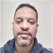 Je suis disponible pour faire des cours de la langue arab pour les étudiants et je suis disponible en TLT